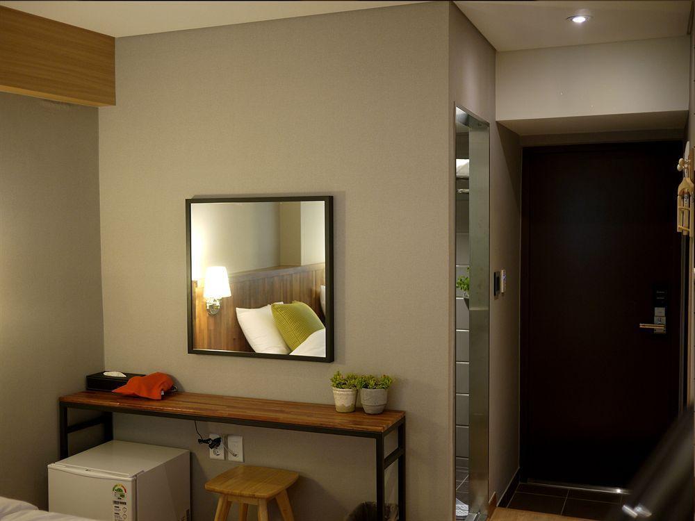 Hotel Cleo Hongdae 2*