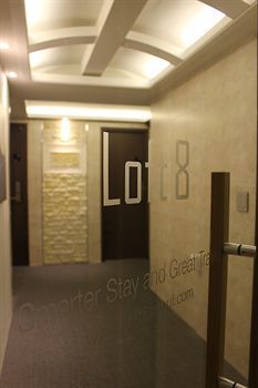 Cleo Hongdae Hotel